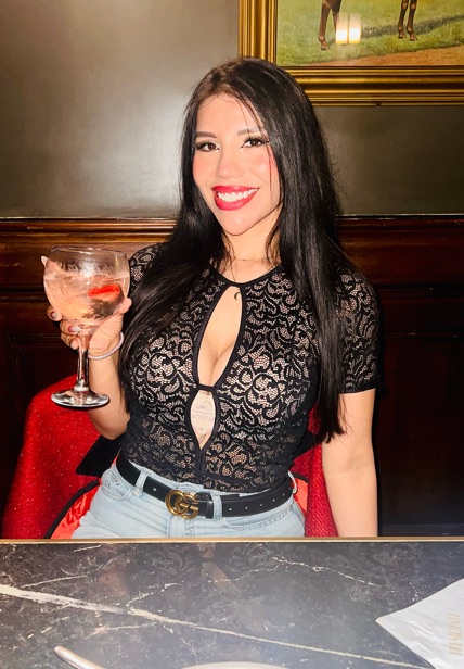 Azul, 28, available for live video chat on GoMeetMe