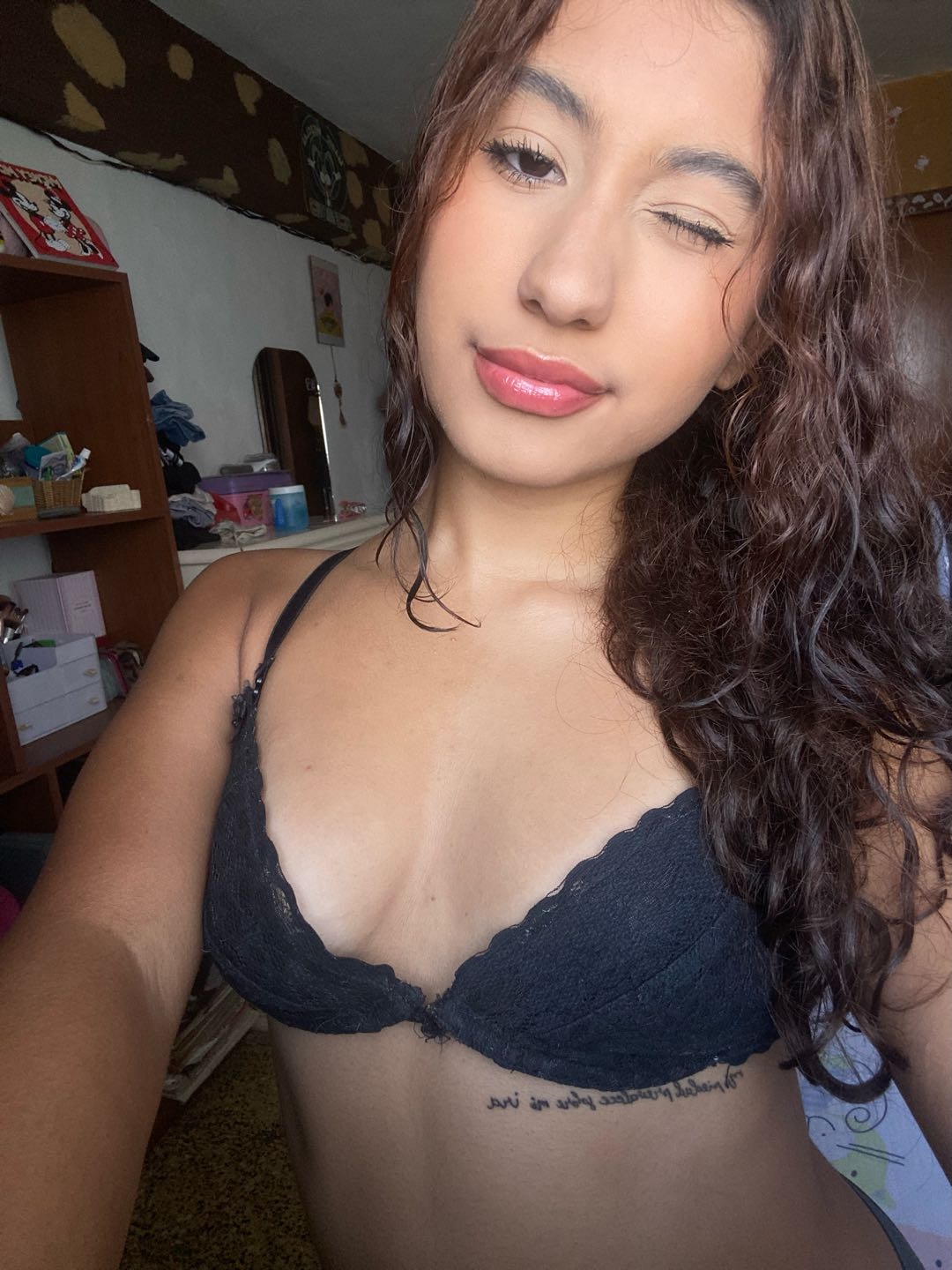 Lindura, 21, available for live video chat on GoMeetMe